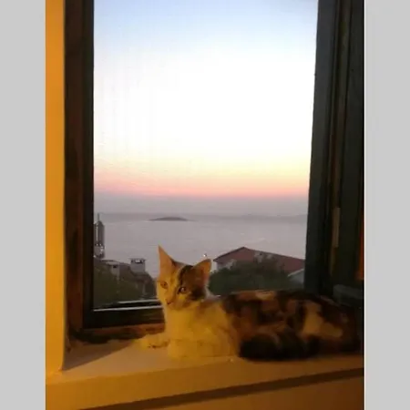 Peninsula Linda House With Megisti And Sea View Apartment